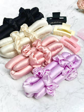 Load image into Gallery viewer, 100% Pure Mulberry Silk Heatless Hair Curler