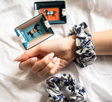 Load image into Gallery viewer, 100% Pure Mulberry Silk Hair Scrunchie - Chinoiserie