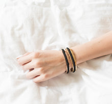 Load image into Gallery viewer, Crown Wee Bands 18k Gold