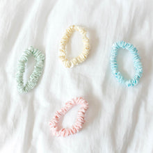 Load image into Gallery viewer, 100% Pure Mulberry Silk Hair Scrunchies - Candyfloss Collection