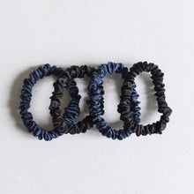Load image into Gallery viewer, 100% Pure Mulberry Silk Hair Scrunchies - Black & Navy