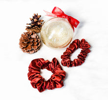 Load image into Gallery viewer, Large & Medium Silk Scrunchies Bauble Set (More Colours)