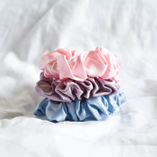 Load image into Gallery viewer, 100% Pure Mulberry Silk Scrunchies - Sweet Valentine (Bundle Gift Set)