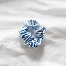 Load image into Gallery viewer, 100% Pure Mulberry Silk Scrunchies - Sweet Valentine