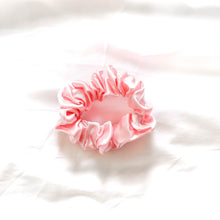 Load image into Gallery viewer, 100% Pure Mulberry Silk Scrunchies - Sweet Valentine