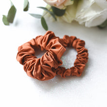 Load image into Gallery viewer, Large & Medium Silk Scrunchies Bauble Set (More Colours)