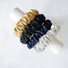 Load image into Gallery viewer, 100% Pure Mulberry Silk Scrunchies Hairbands