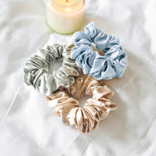 Load image into Gallery viewer, 100% Pure Mulberry Silk Scrunchies - Winter Wonderland (Bundle Gift Set)