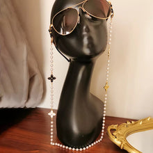 Load image into Gallery viewer, Mask Chains - Bouvardia Pearls