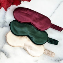 Load image into Gallery viewer, 100% Pure Silk Anti-Ageing Eye Mask - Christmas Companion