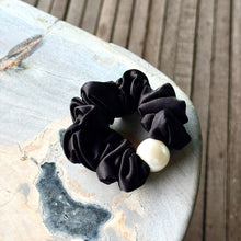 Load image into Gallery viewer, Wee Bands Large Pearl Silk Scrunchie - Black
