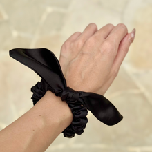 Load image into Gallery viewer, Wee Bands Silk Bow Scrunchies - Black
