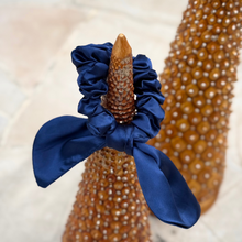 Load image into Gallery viewer, Wee Bands Silk Bow Scrunchies - Navy
