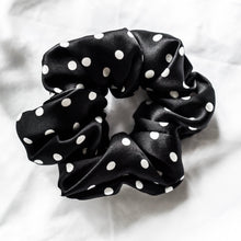 Load image into Gallery viewer, 100% Pure Mulberry Silk Hair Scrunchie - Polkadot
