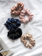 Load image into Gallery viewer, 100% Pure Mulberry Silk Large Scrunchies
