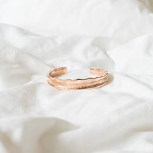 Load image into Gallery viewer, Crown Wee Bands 18k Rose Gold

