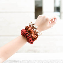 Load image into Gallery viewer, Wee Bands - Christmas Scrunchies
