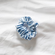 Load image into Gallery viewer, 100% Pure Mulberry Silk Scrunchies - Sweet Valentine
