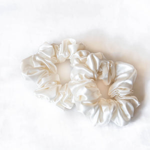 Luxe Pure Silk Scrunchie - Snow White
