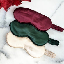 Load image into Gallery viewer, 100% Pure Silk Anti-Ageing Eye Mask - Christmas Companion
